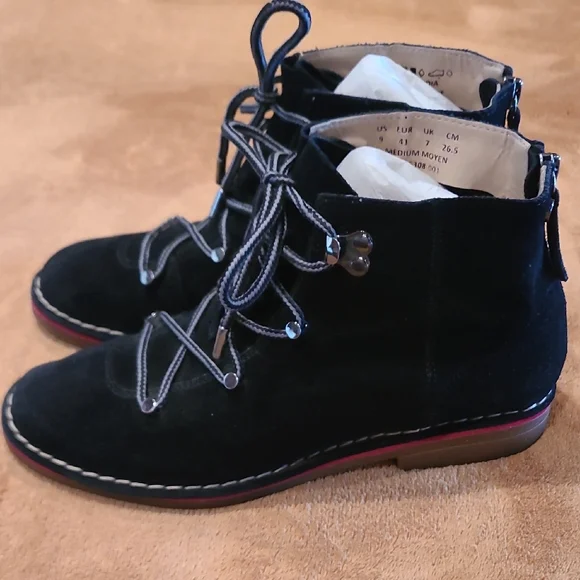 Hush Puppies Black Lace Up Boots - Picture 5 of 7